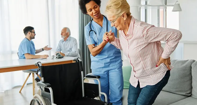 senior-nurse-caring-for-old-lady
